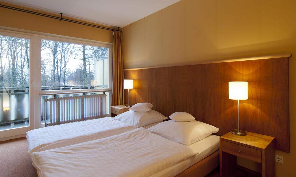 Hardtwald Hotel Bad Homburg vor der Hoehe Luaran gambar